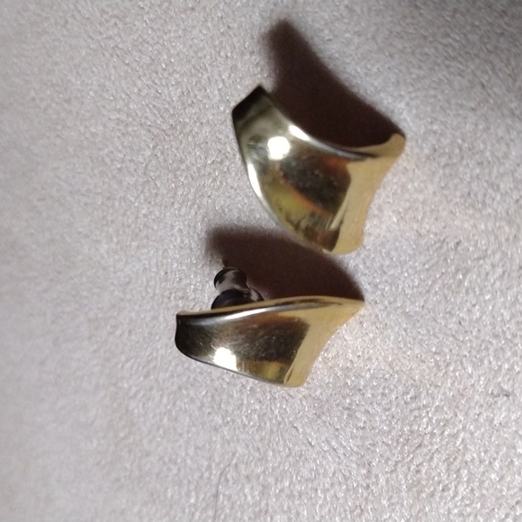 GIVENCHY 1982 GOLD EARRINGS - Picture 4 of 4